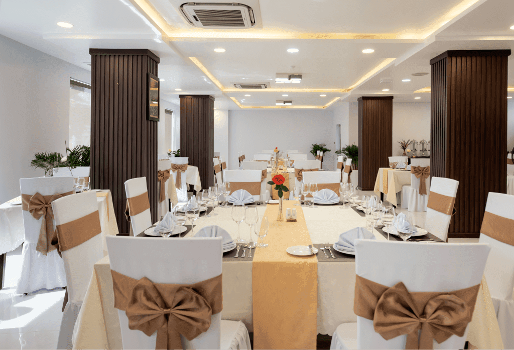 Khách sạn Hoàng Long